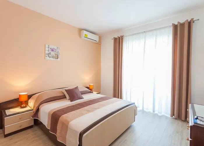 Guest house & Alagic 3*