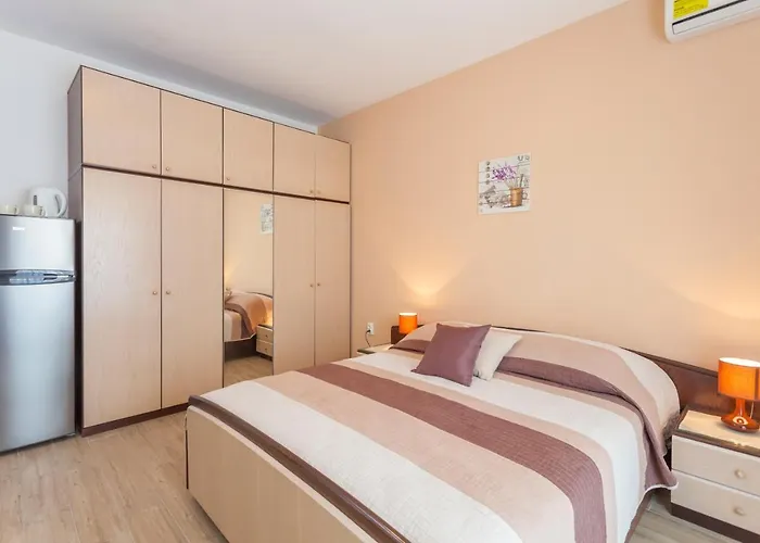 & Alagic Guest house 3*