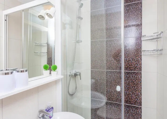 בית הארחה & Alagic