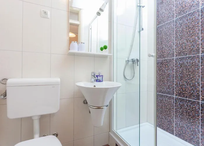 & Alagic Guest house Makarska