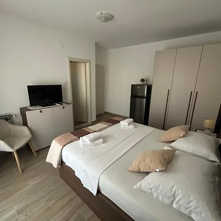 Apartments&rooms Alagić